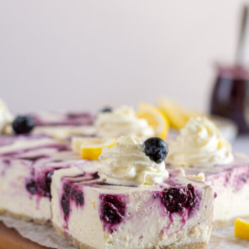 sweetketolife.com-lemon-blueberry-cheesecake-no-bake